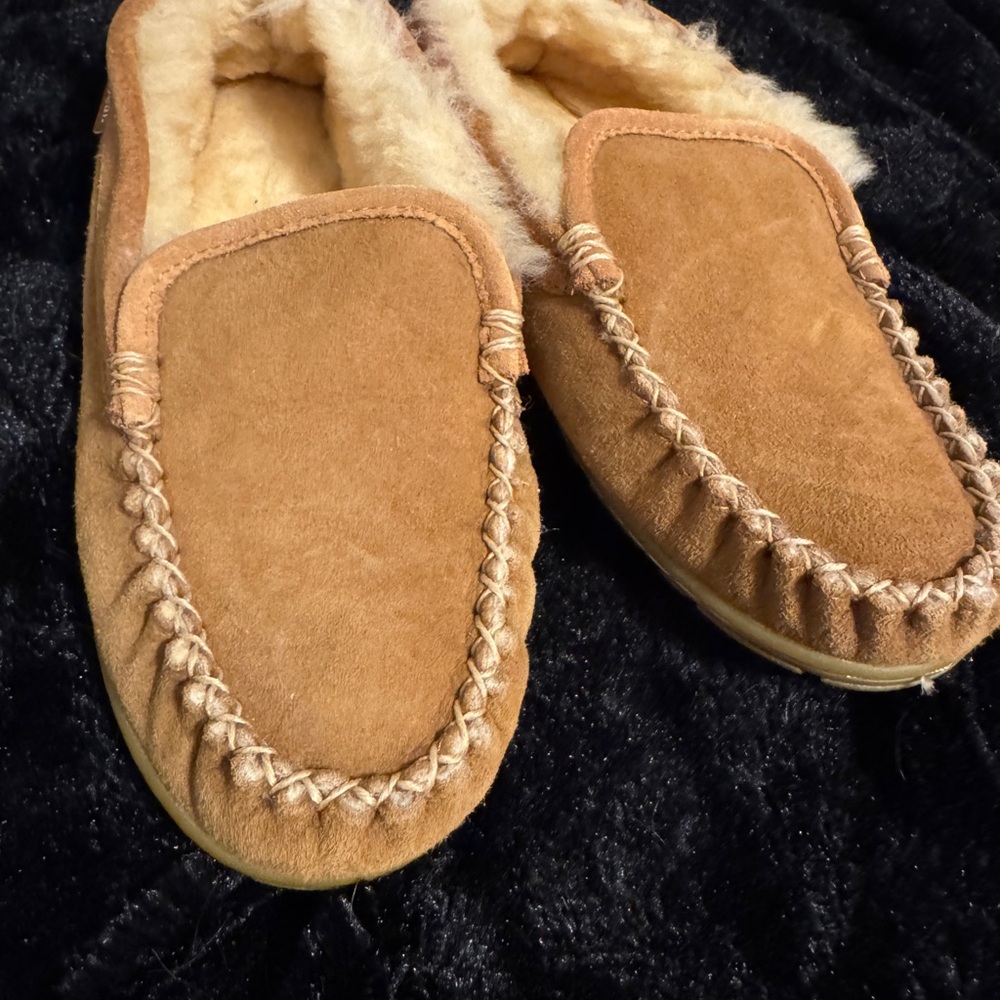 SOLD • Cozy Tan Suede Moccasin Slippers